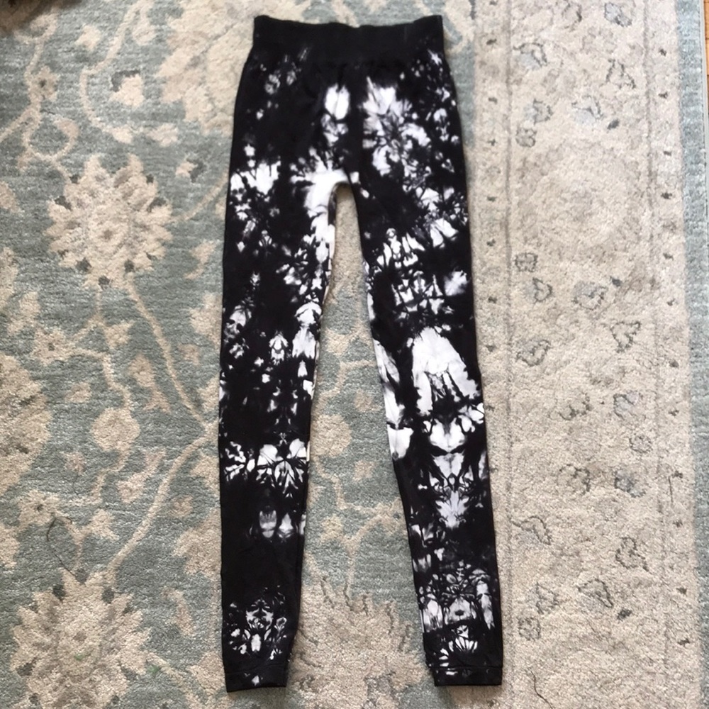 H&M Black and White Tie Dye Leggings, S